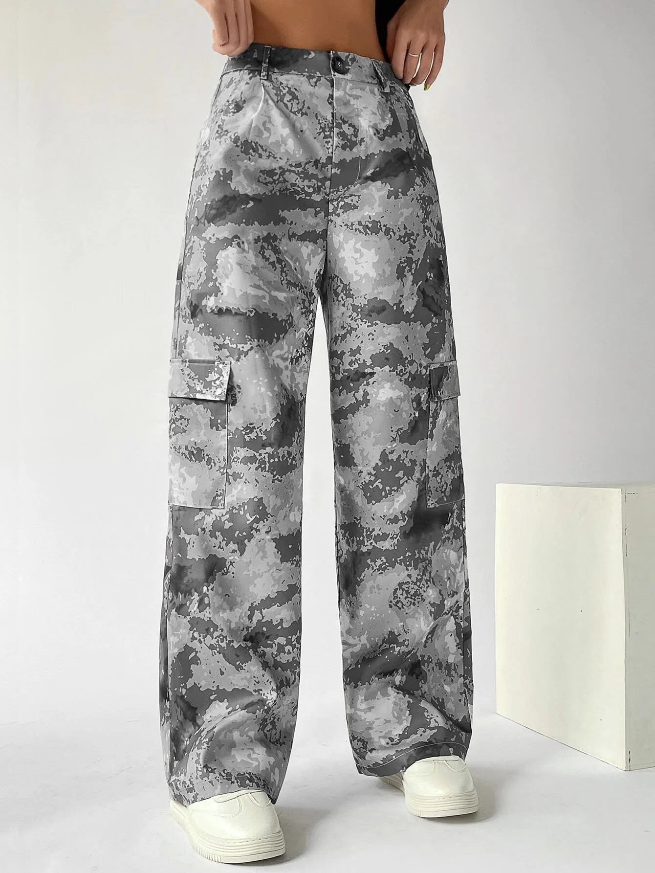 Camo Flap Pocket Cargo Pants