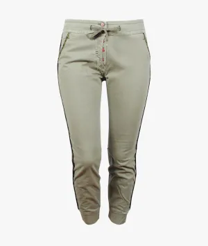 Jogging Pants Queens
