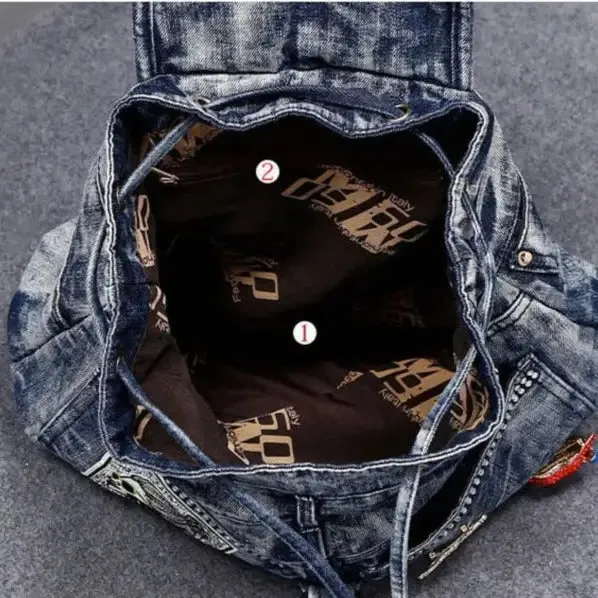 Patches And Shiny Rivets And Safety Clasp Backpack