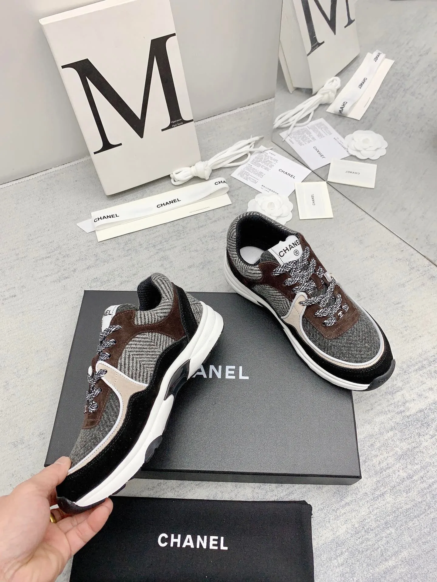 SE1001 CC Sneakers / Size5-10